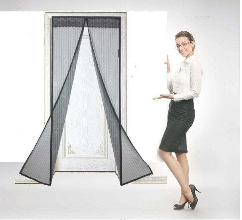 BugEase™ Magnetic Mesh Door Net – Foldable, Hands-Free Curtain for Insect Protection